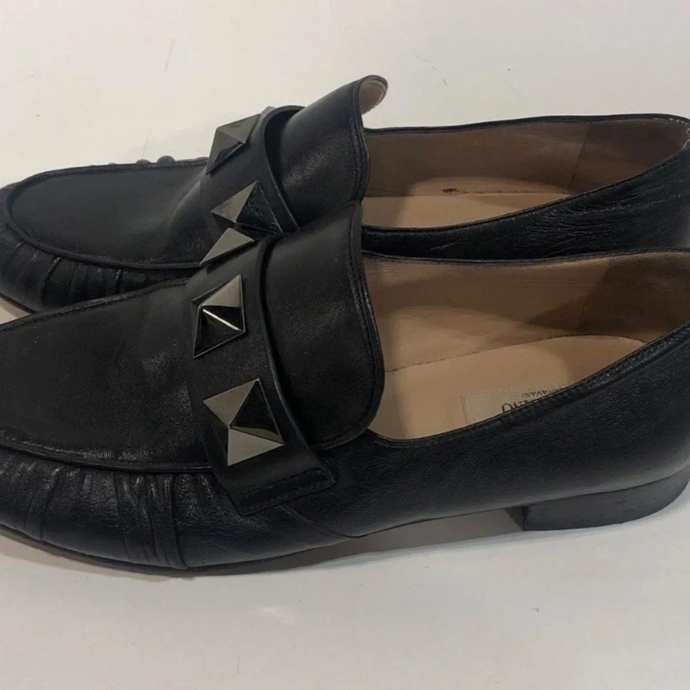 Women’s Valentino Garavani Black Leather Loafers With Studded Strap Size 38.5